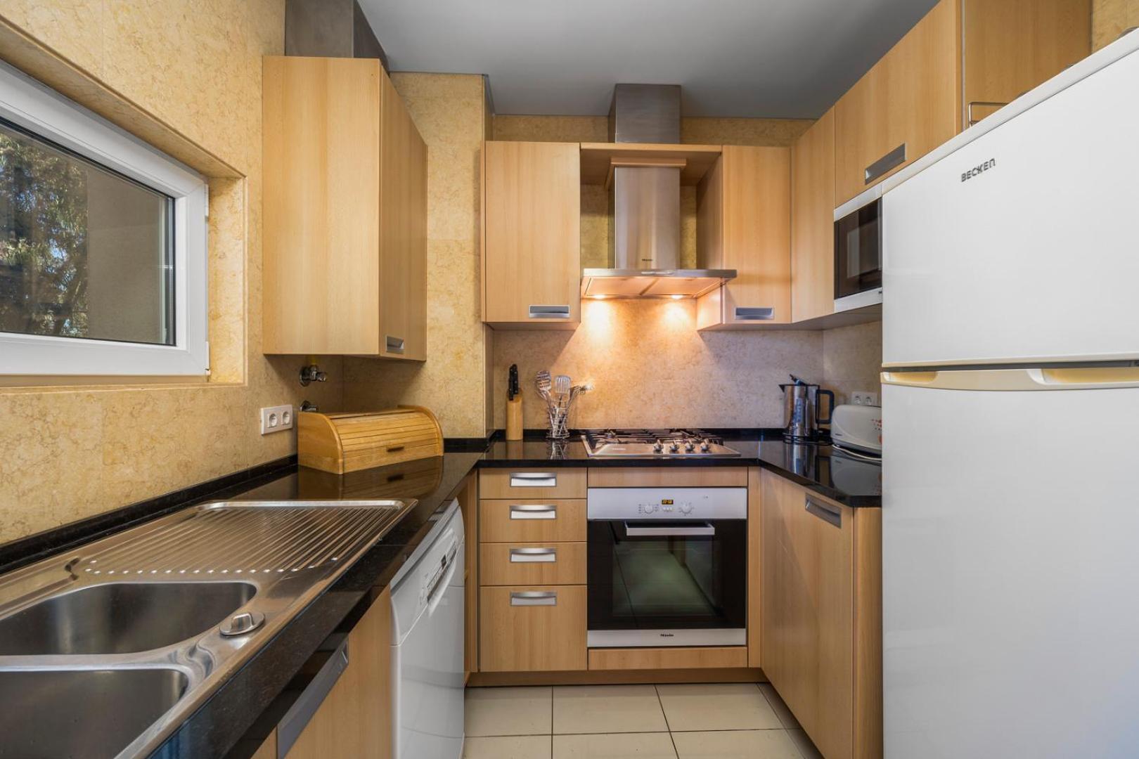 Algarve Beach Apartments อัลบูเฟรา ภายนอก รูปภาพ