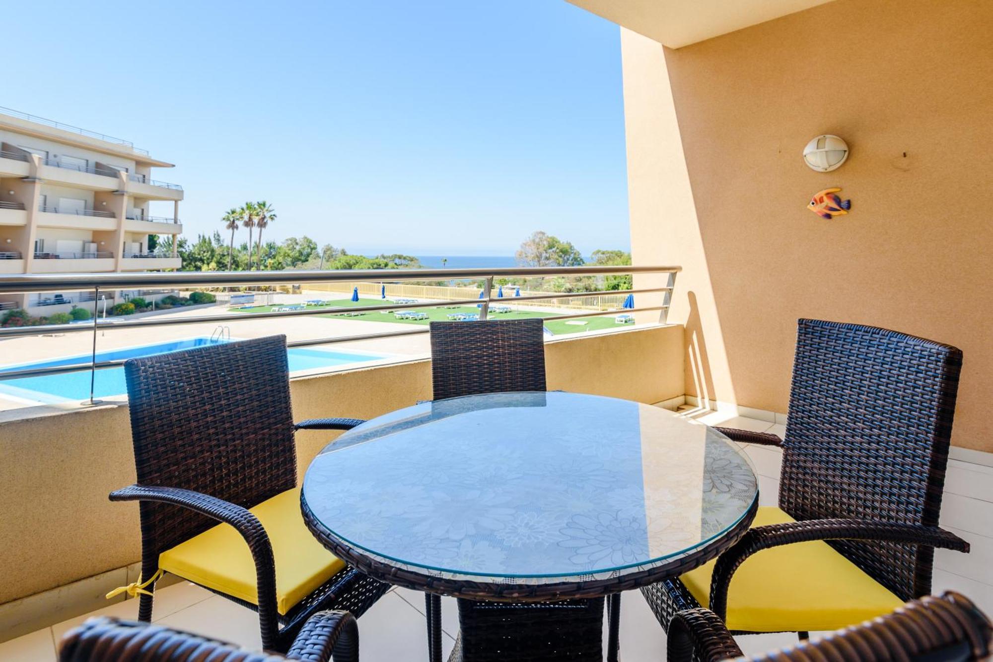 Algarve Beach Apartments อัลบูเฟรา ภายนอก รูปภาพ