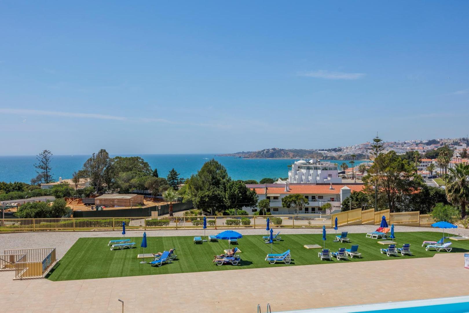 Algarve Beach Apartments อัลบูเฟรา ภายนอก รูปภาพ